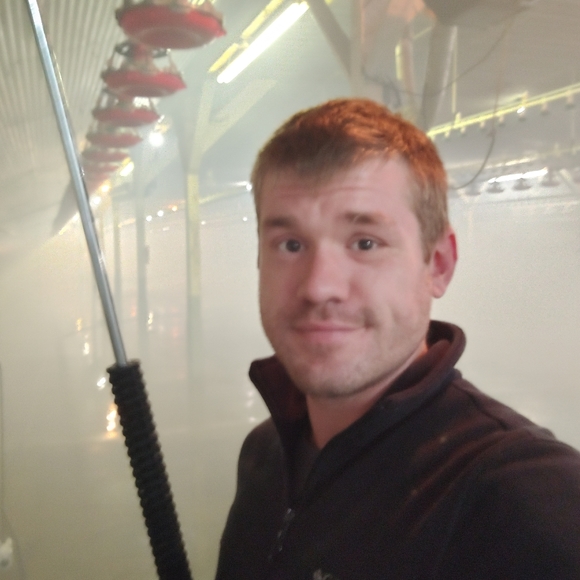 Meet your Posher, Parker - Picture 5 of 7